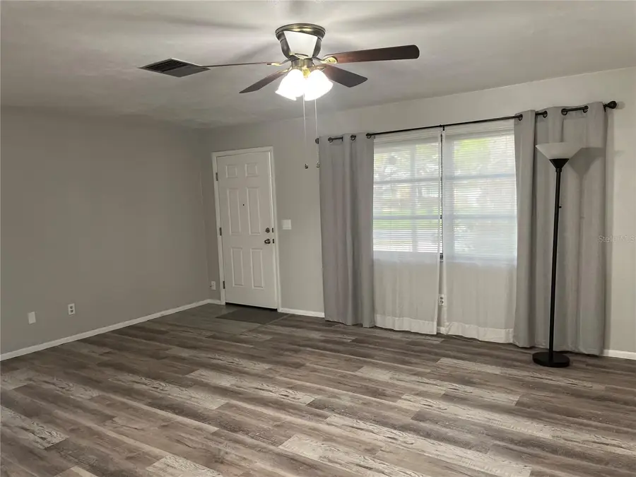528 E Lake Drive, Largo, FL 33771 - #2