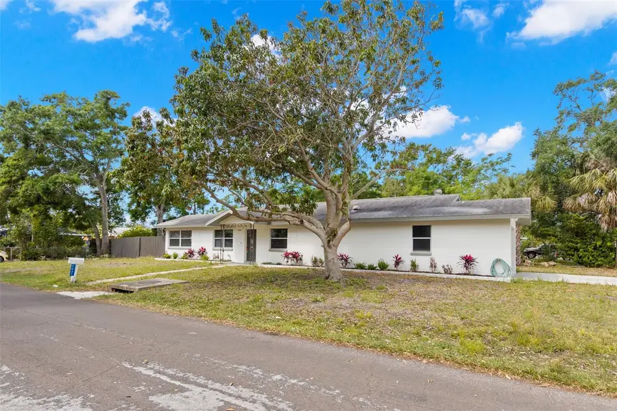 1431 57th Street S, Gulfport, FL 33707 - #3