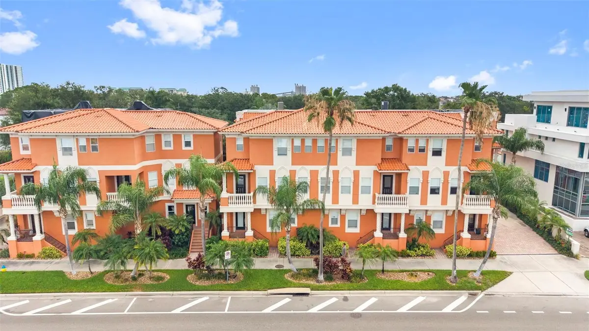 905 Villa Venicia Way, Tampa, FL 33606 - #1