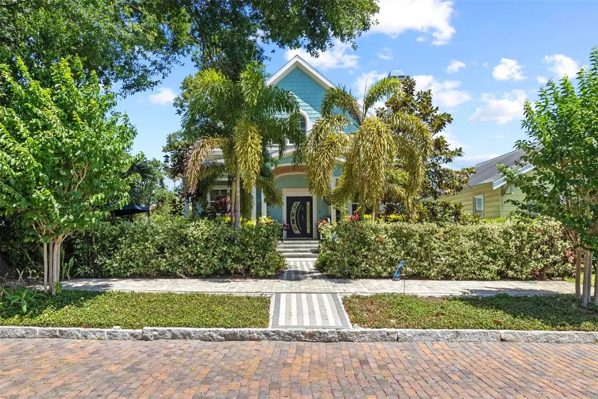 475 27th Avenue N, Saint Petersburg, FL 33704 - #1