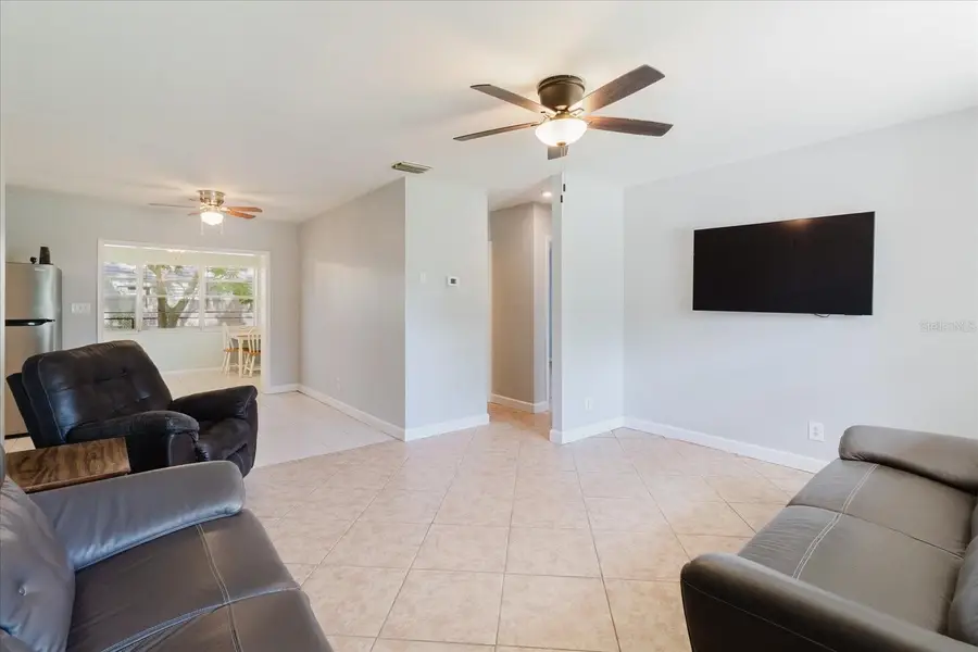 6212 Florida Circle W, Apollo Beach, FL 33572 - #3