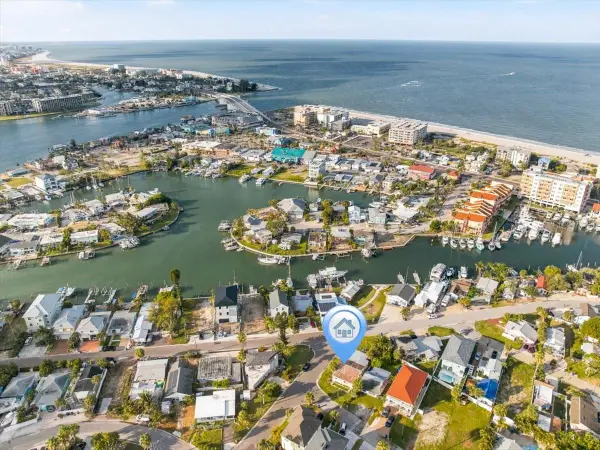 13104 4th Street E, MADEIRA BEACH, FL 33708