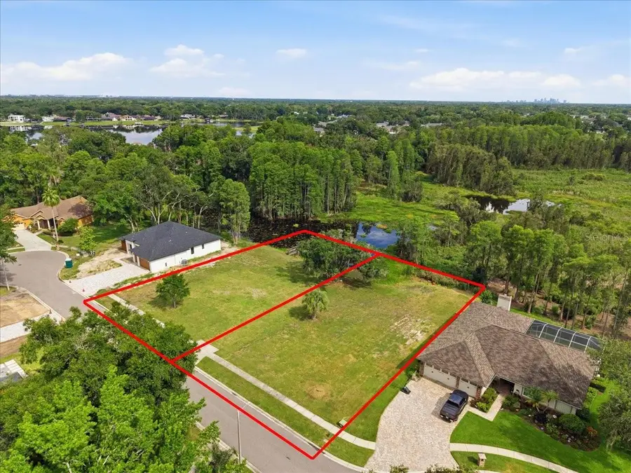 Woods End Ct, Tampa, FL 33618 - #3