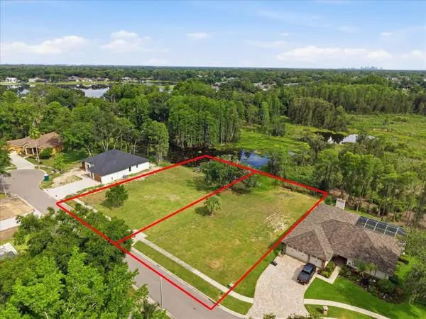 Woods End Court, TAMPA, FL 33618
