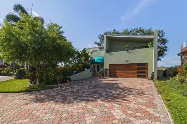 735 79th Circle S, ST PETERSBURG, FL 33707