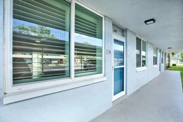 4715 Bay Street Ne #126, ST PETERSBURG, FL 33703