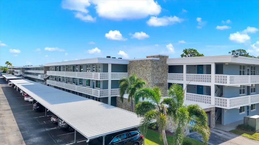 4715 Bay Street Ne #126, Saint Petersburg, FL 33703 - #2