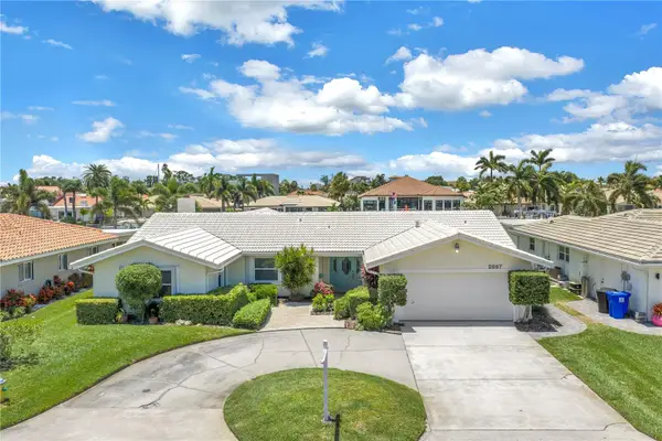 2067 Massachusetts Avenue Ne, ST PETERSBURG, FL 33703