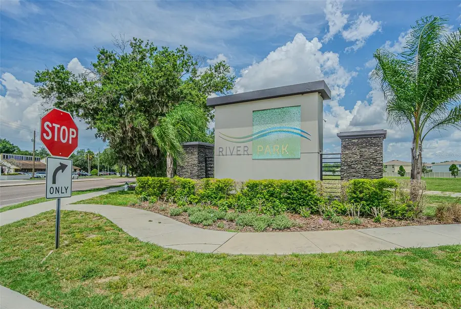 9213 Mission Bay Pl, Temple Terrace, FL 33637 - #3