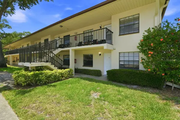 2400 Winding Creek Boulevard #20A-109, CLEARWATER, FL 33761