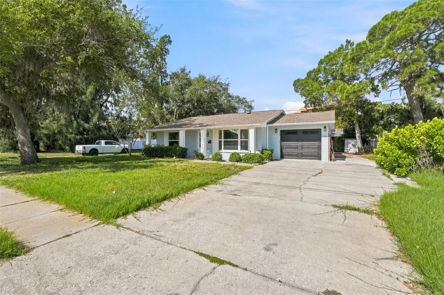 4700 Chancellor Street Ne, Saint Petersburg, FL 33703 - #3