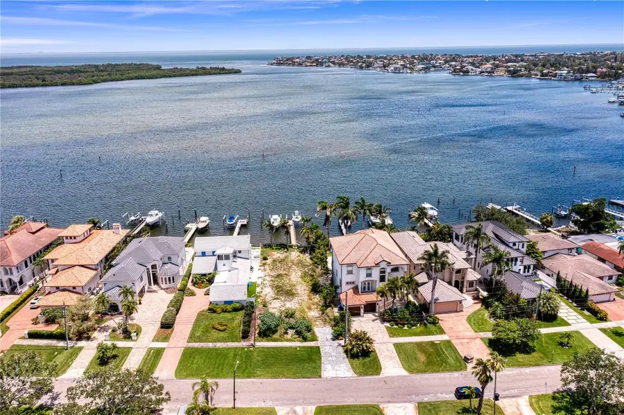 6527 Bayou Grande Blvd Ne, Saint Petersburg, FL 33702 - #3