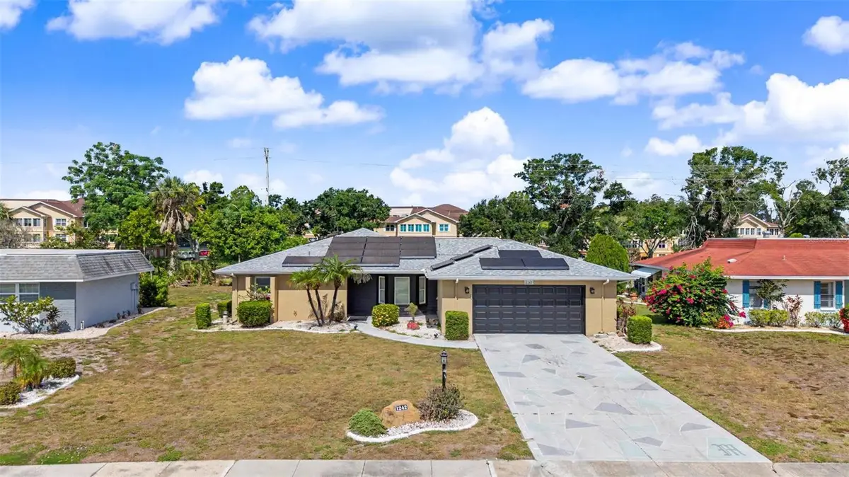 1242 W Del Webb Boulevard, Sun City Center, FL 33573 - #1