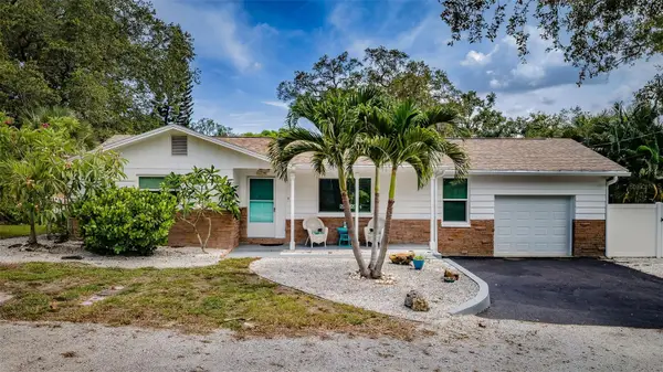412 Pennsylvania Avenue, PALM HARBOR, FL 34683