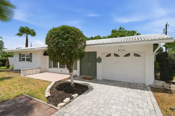 9128 142nd Street, SEMINOLE, FL 33776