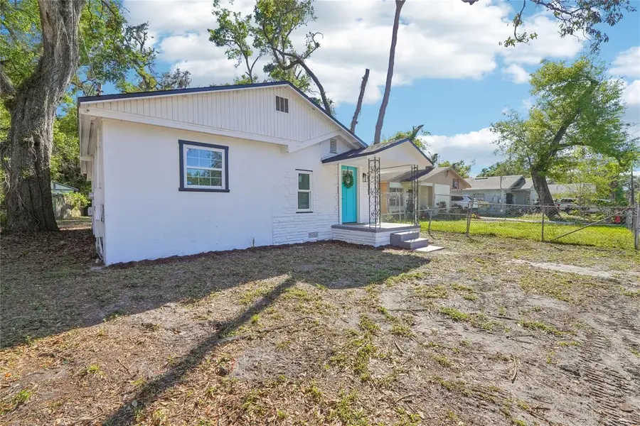 2111 E Ellicott Street, Tampa, FL 33610 - #2