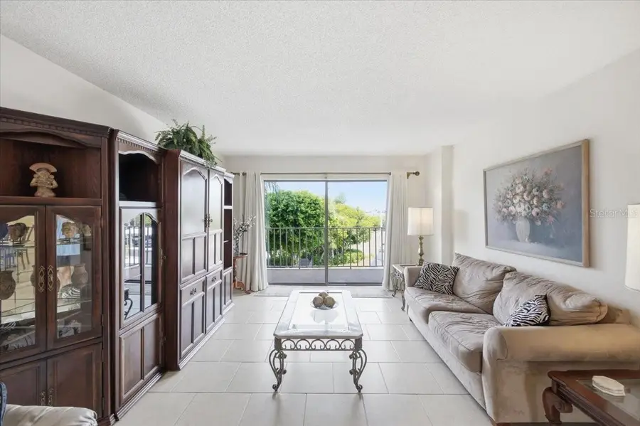 7050 Sunset Drive S #216, Saint Petersburg, FL 33707 - #3
