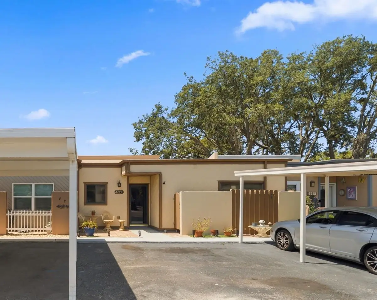 4320 Fern Glen St, Holiday, FL 34691 - #1