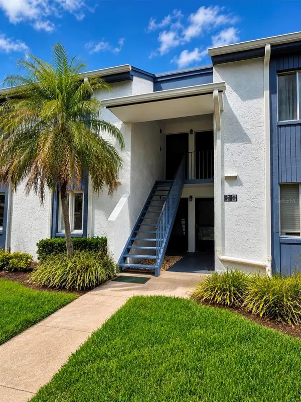 123 Cypress Lane #23, OLDSMAR, FL 34677