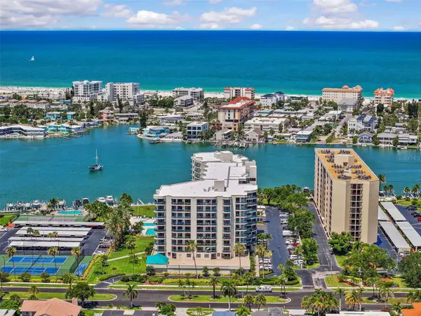670 Island Way #800, CLEARWATER BEACH, FL 33767