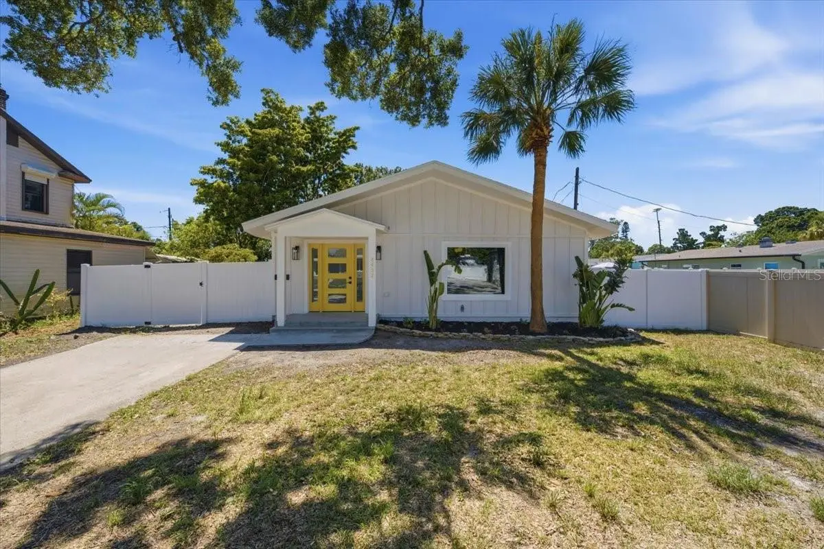 8452 6th Street N, Saint Petersburg, FL 33702 - #1