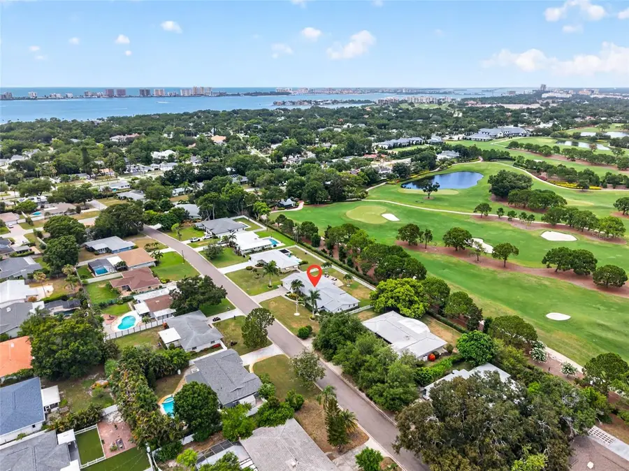 616 Pineland Avenue, Belleair, FL 33756 - #2