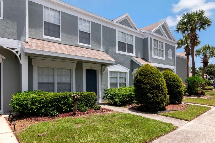 2439 Lake Woodberry Circle, Brandon, FL 33510 - #2