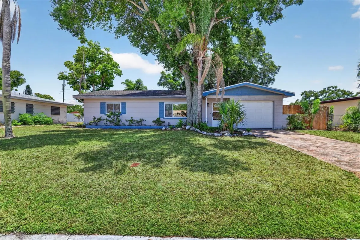 2864 62nd Avenue S, Saint Petersburg, FL 33712 - #1
