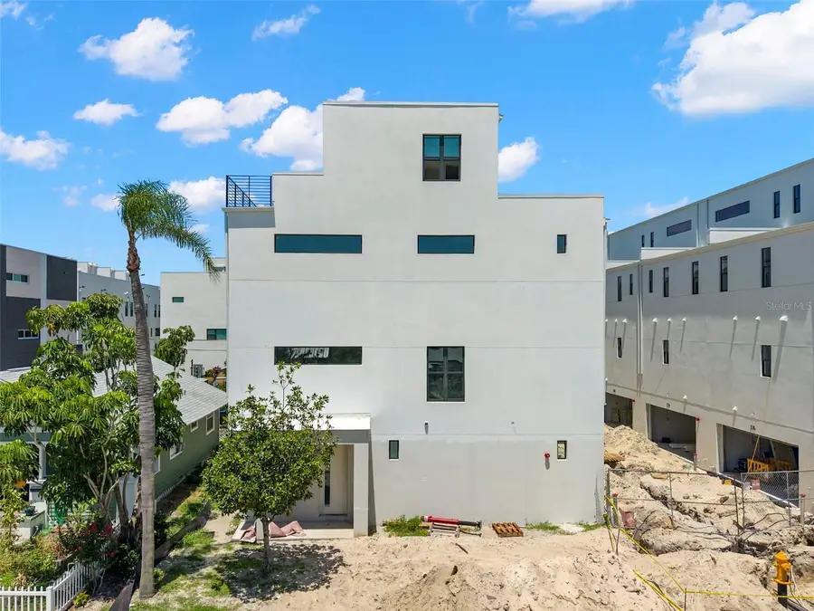 368 14th Street N, Saint Petersburg, FL 33705 - #2