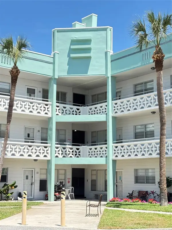 2456 Ecuadorian Way #42, CLEARWATER, FL 33763