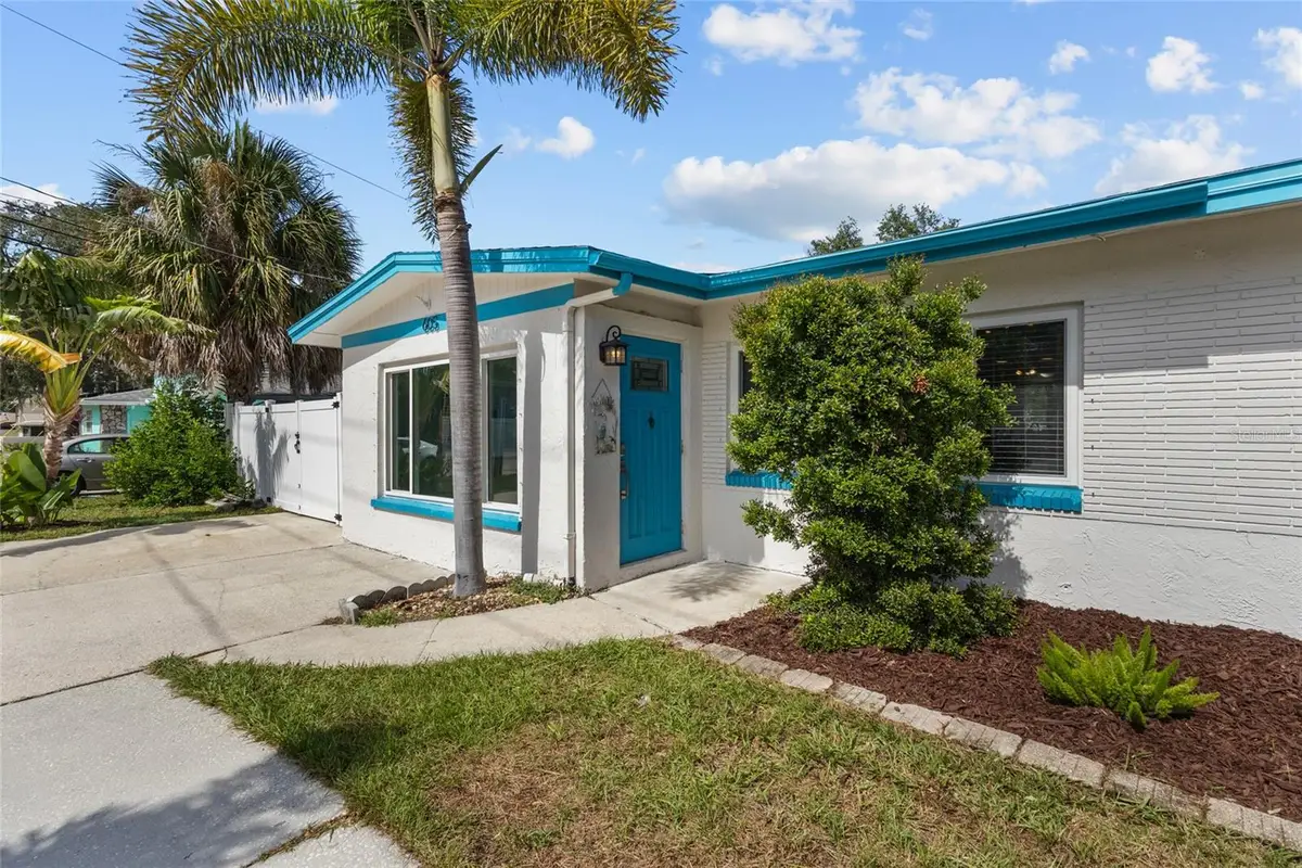 605 S Florida Avenue, Tarpon Springs, FL 34689 - #1