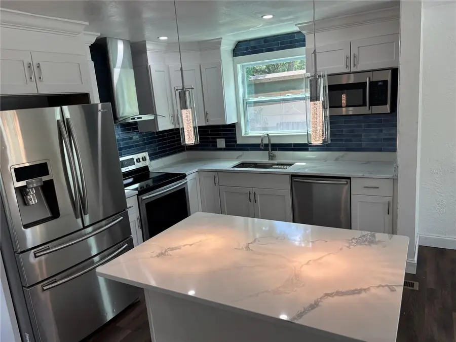 4420 6th Avenue S, Saint Petersburg, FL 33711 - #2