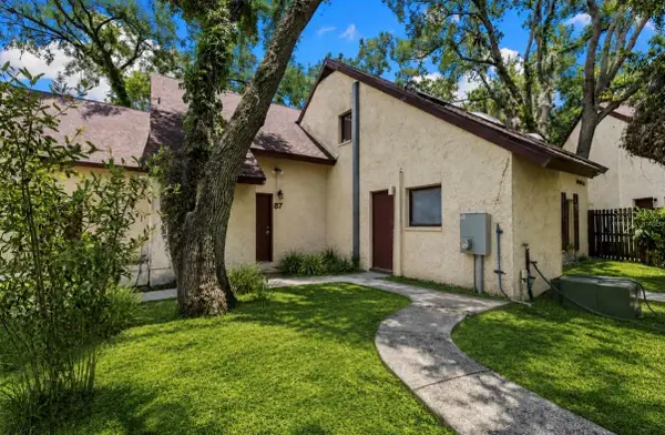 5641 Ashley Oaks Drive #37, TAMPA, FL 33617