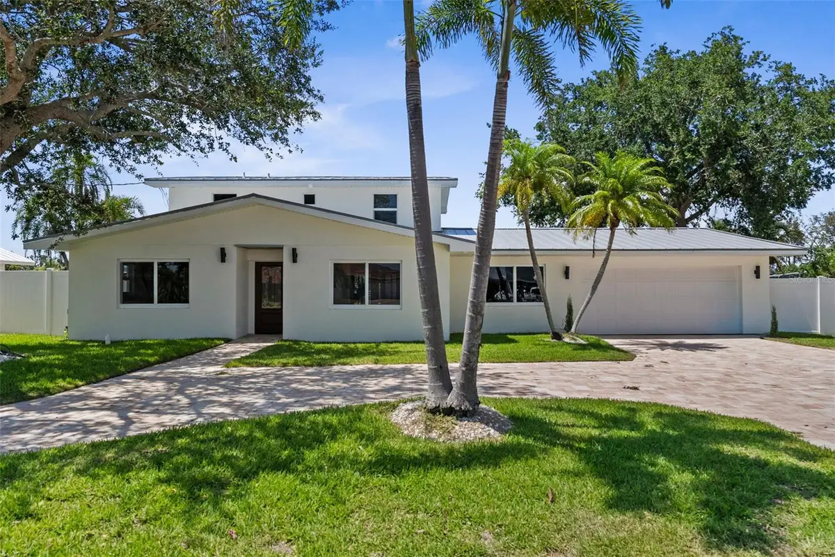 10016 Kingfisher Road E, Bradenton, FL 34209 - #1