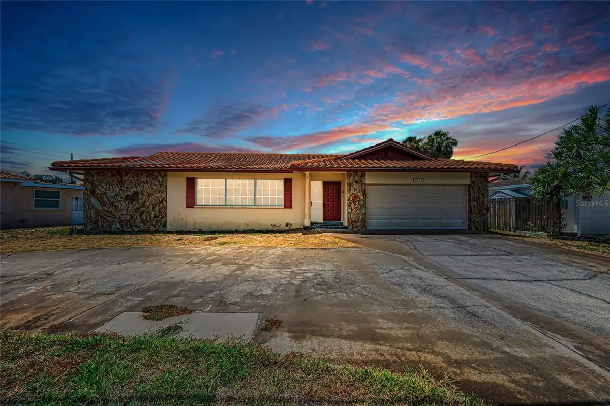 7908 2nd Avenue S, Saint Petersburg, FL 33707 - #1
