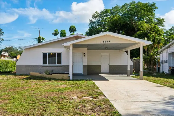 6229 50th Avenue N, ST PETERSBURG, FL 33709