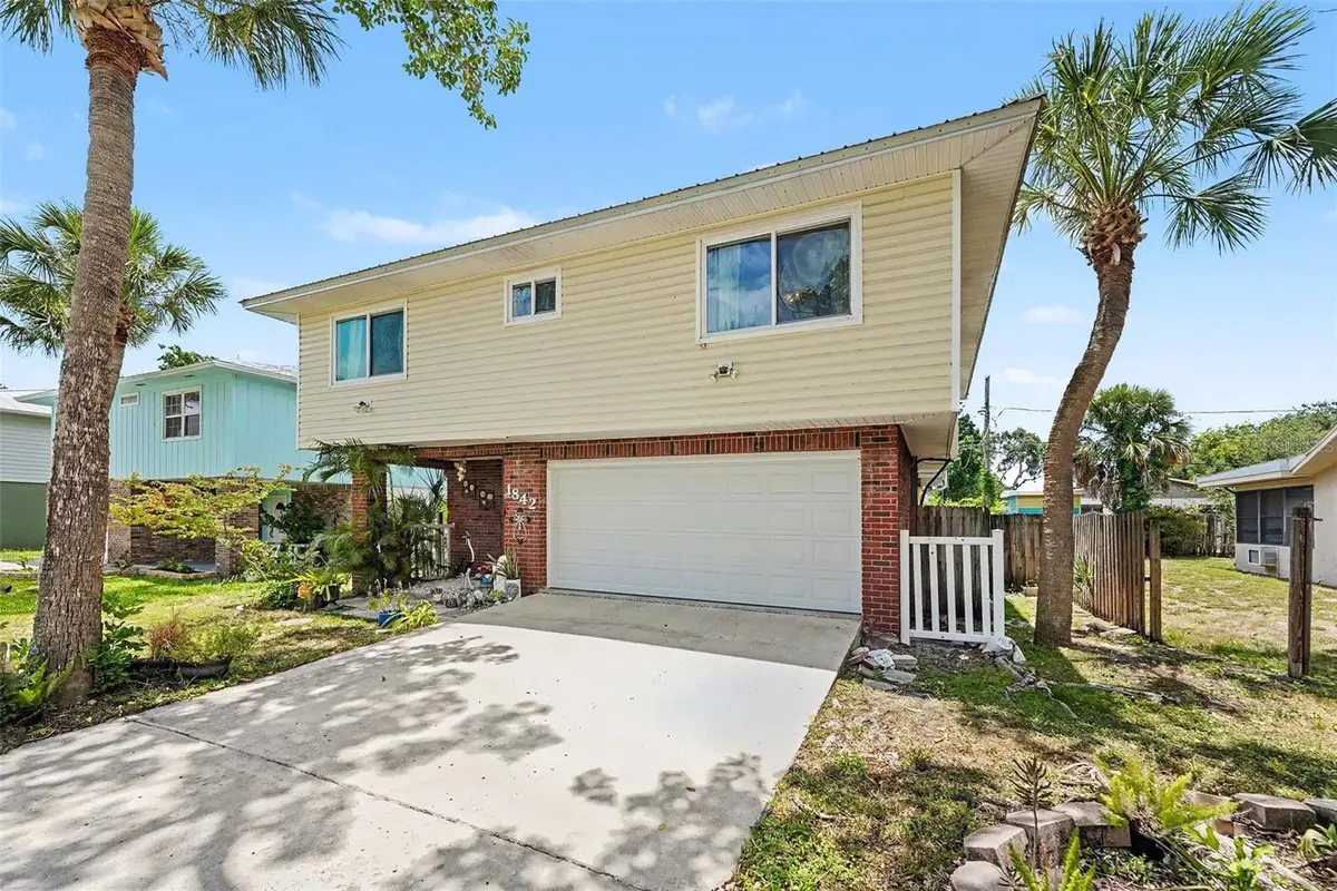 1842 Michigan Avenue Ne, Saint Petersburg, FL 33703 - #1
