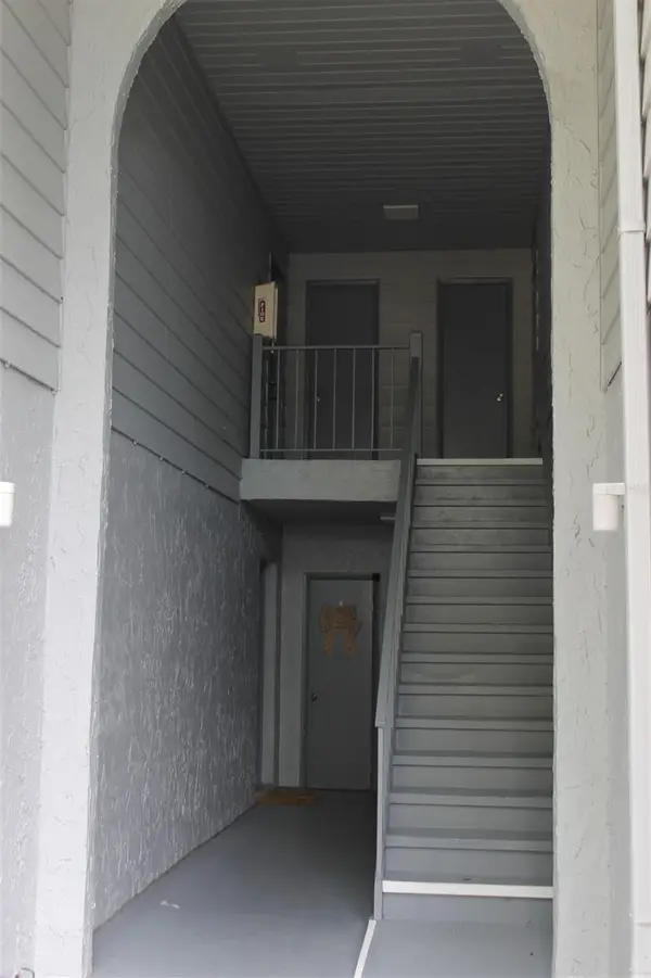 10800 Us Highway 19 N #220, PINELLAS PARK, FL 33782