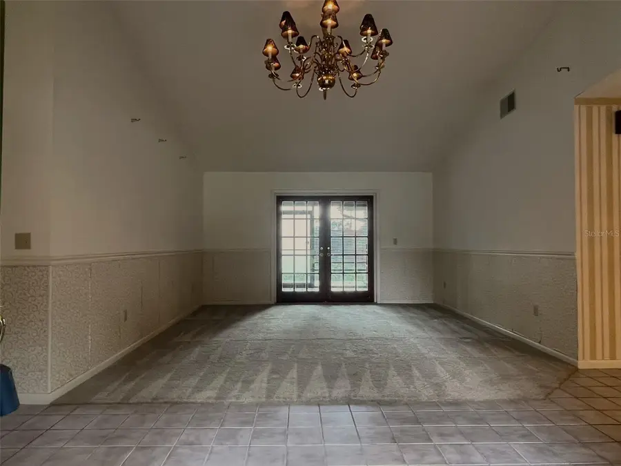 6328 N Queensway Drive, Tampa, FL 33617 - #3
