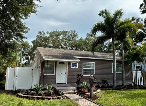 810 52nd Avenue N, ST PETERSBURG, FL 33703