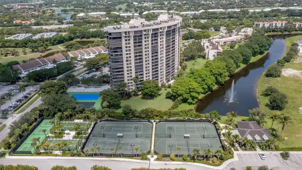 2480 Presidential Way #1801, WEST PALM BEACH, FL 33401