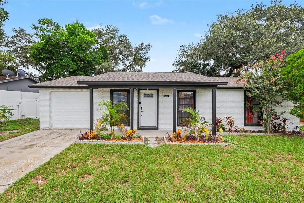 8253 Greenleaf Circle, Tampa, FL 33615 - #1