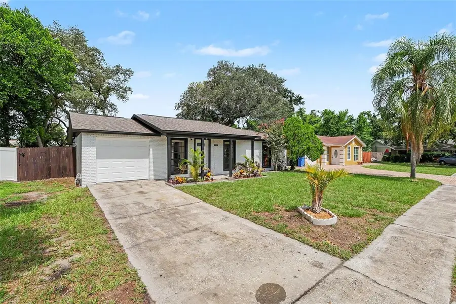 8253 Greenleaf Circle, Tampa, FL 33615 - #3