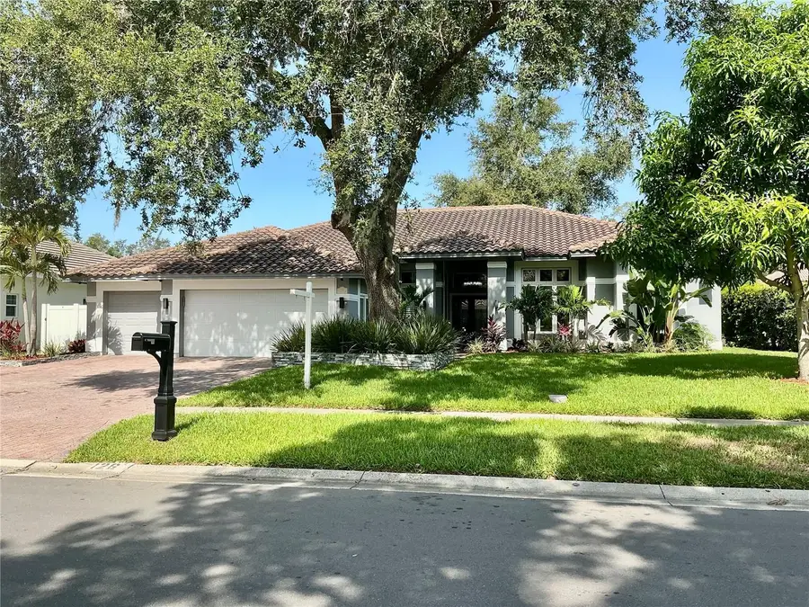 126 Old Oak Circle, Palm Harbor, FL 34683 - #2