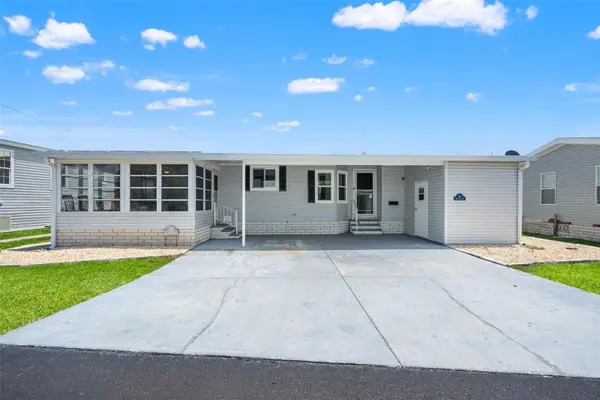116 Mount Isle Avenue Ne #116, ST PETERSBURG, FL 33702