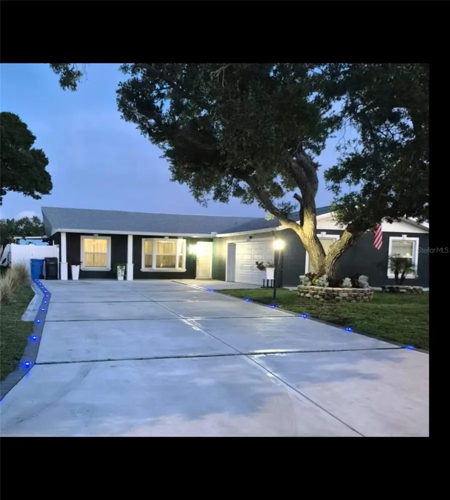 5817 Tampa Shores Boulevard, Tampa, FL 33615 - #3