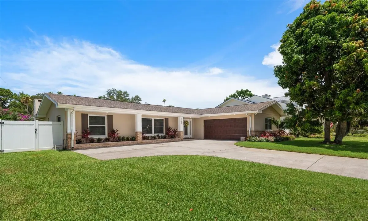 1320 Golf View Drive, Belleair, FL 33756 - #1