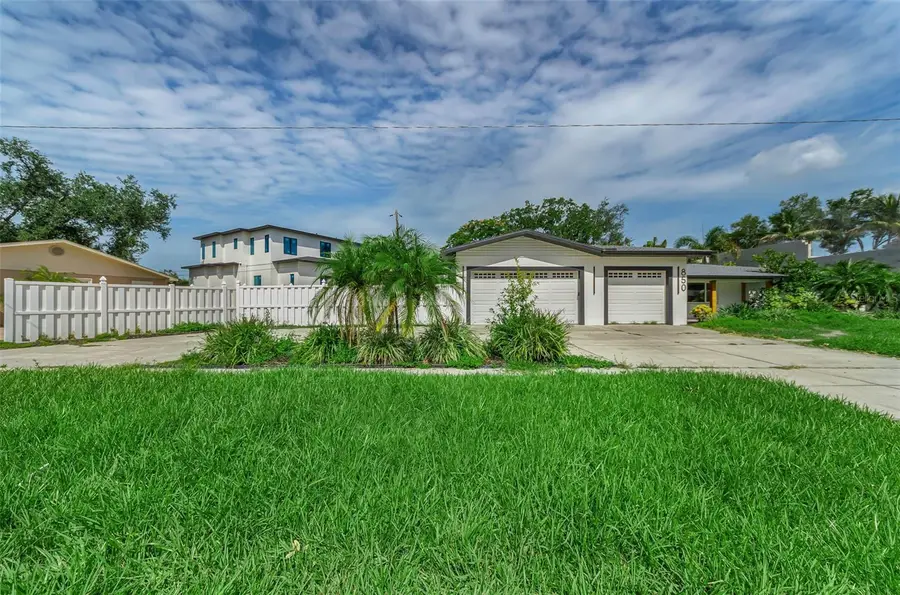 850 Rafael Boulevard Ne, Saint Petersburg, FL 33704 - #2