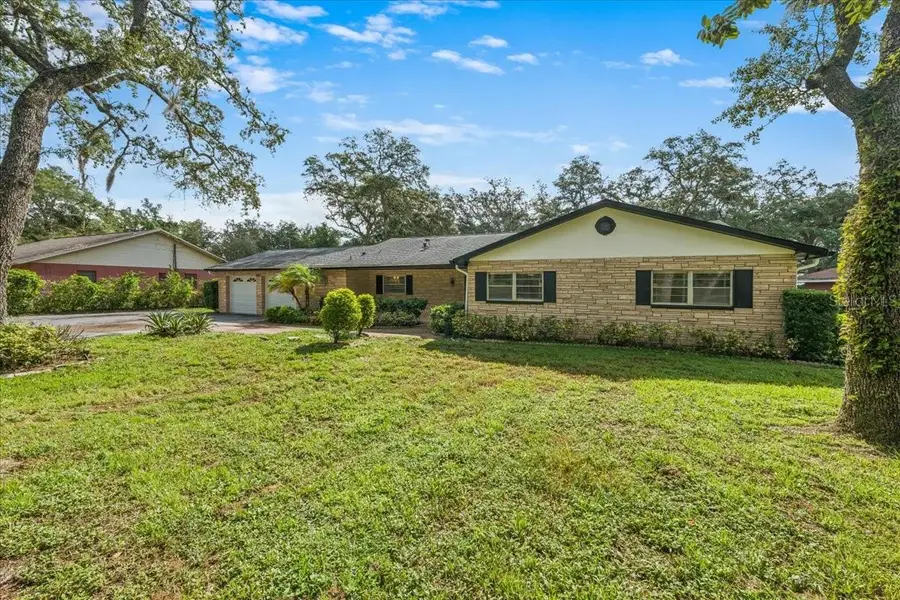 12301 N 53rd Street, Temple Terrace, FL 33617 - #2