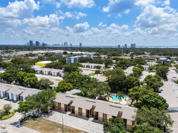 3812 N Oak Drive #M72, TAMPA, FL 33611